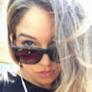 Meet your Posher, Michaela